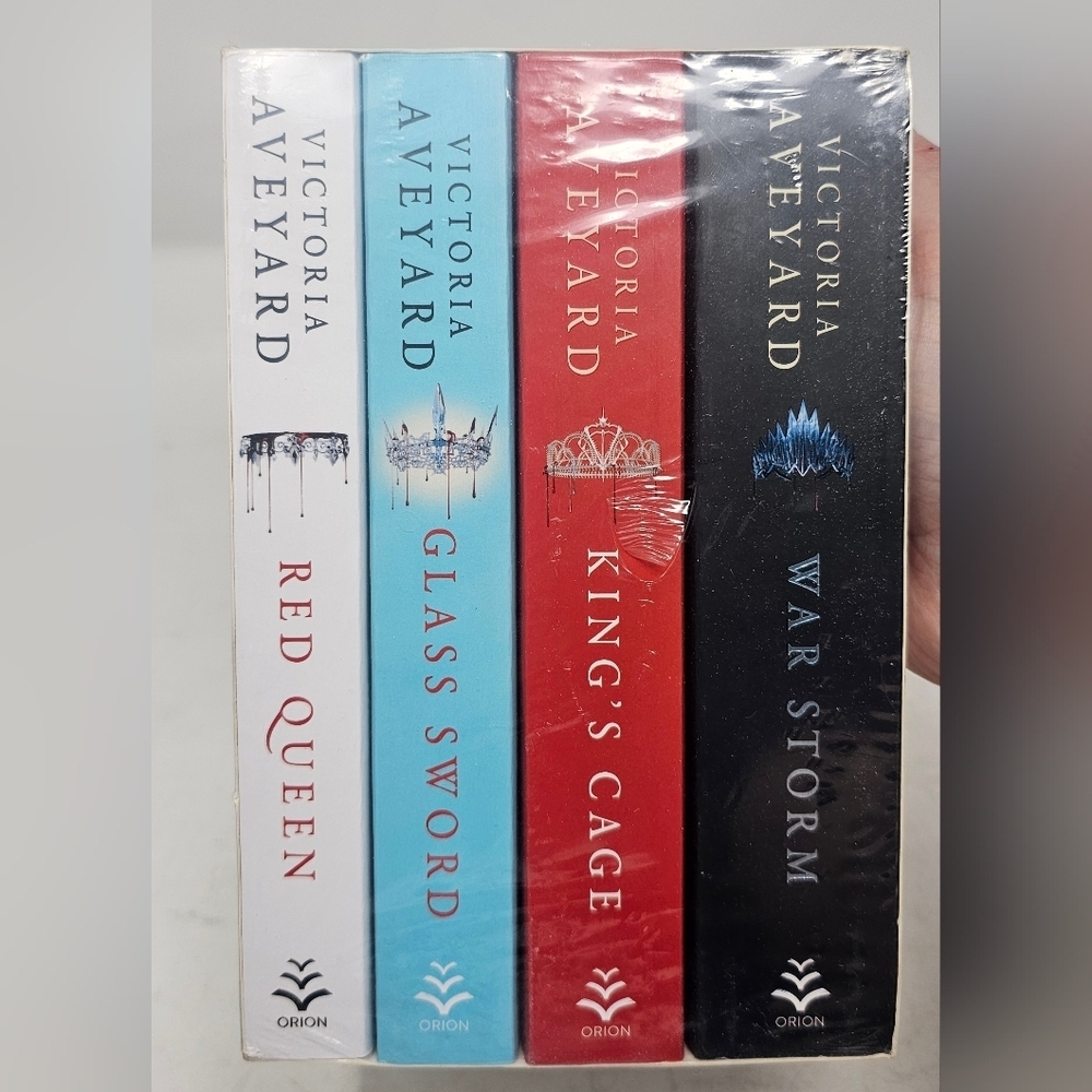 *$OLD*Red Queen Series 4 Books Collection Box Set by Victoria Aveyard-Paperback - Picture 4 of 6